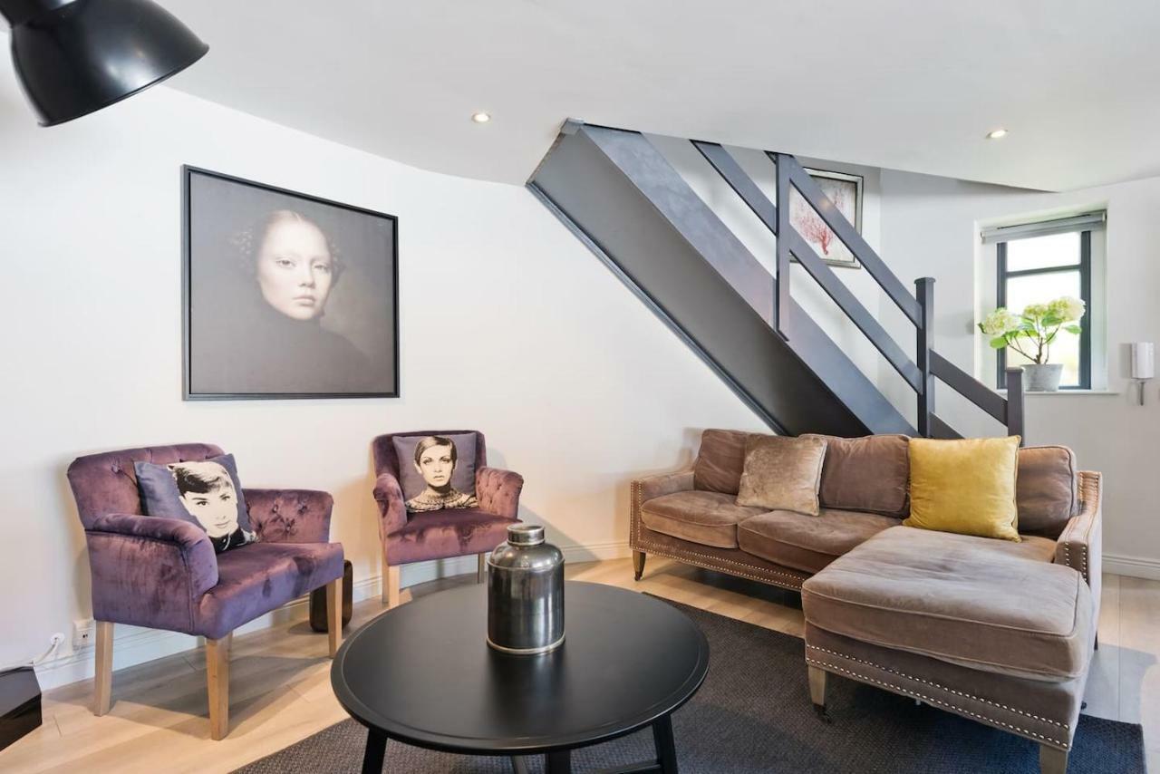 The Edge Suite - Hiphipstay Dublin Exteriör bild