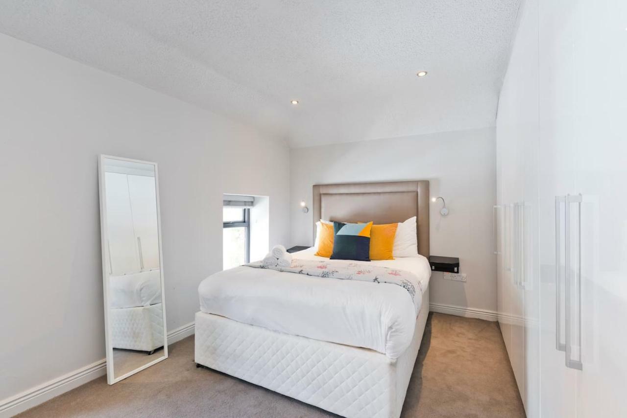 The Edge Suite - Hiphipstay Dublin Exteriör bild