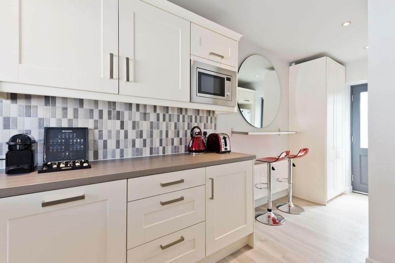 The Edge Suite - Hiphipstay Dublin Exteriör bild